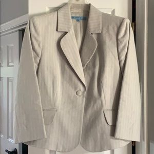 Antonio Melani light gray blazer